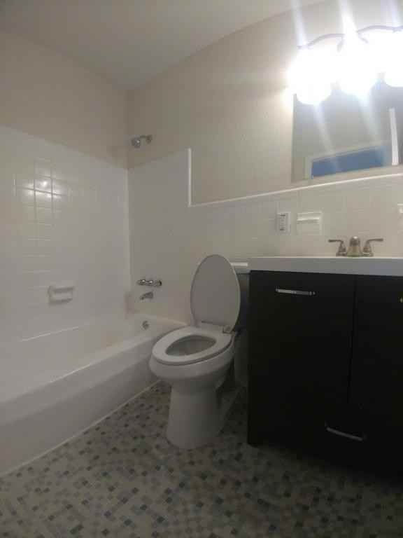 994 Alladin Dr - Photo 7 of 16