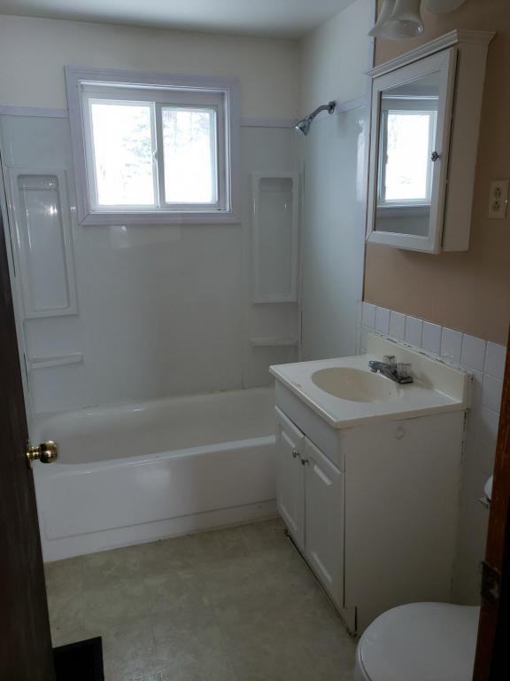 206 Moore Ave - Photo 4 of 7