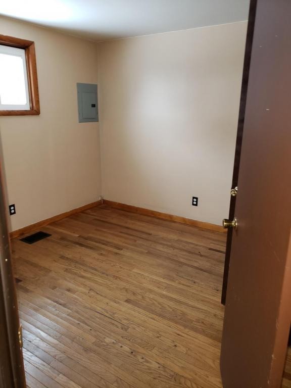 206 Moore Ave - Photo 6 of 7