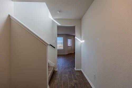 8115 Meridian Isle - Photo 5 of 36