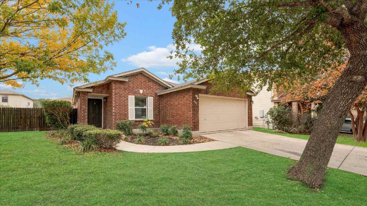 3967 Cherokee Blvd - Photo 3 of 39