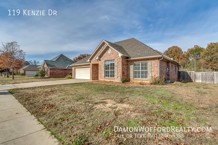 119 Kenzie Dr - Photo 3 of 50