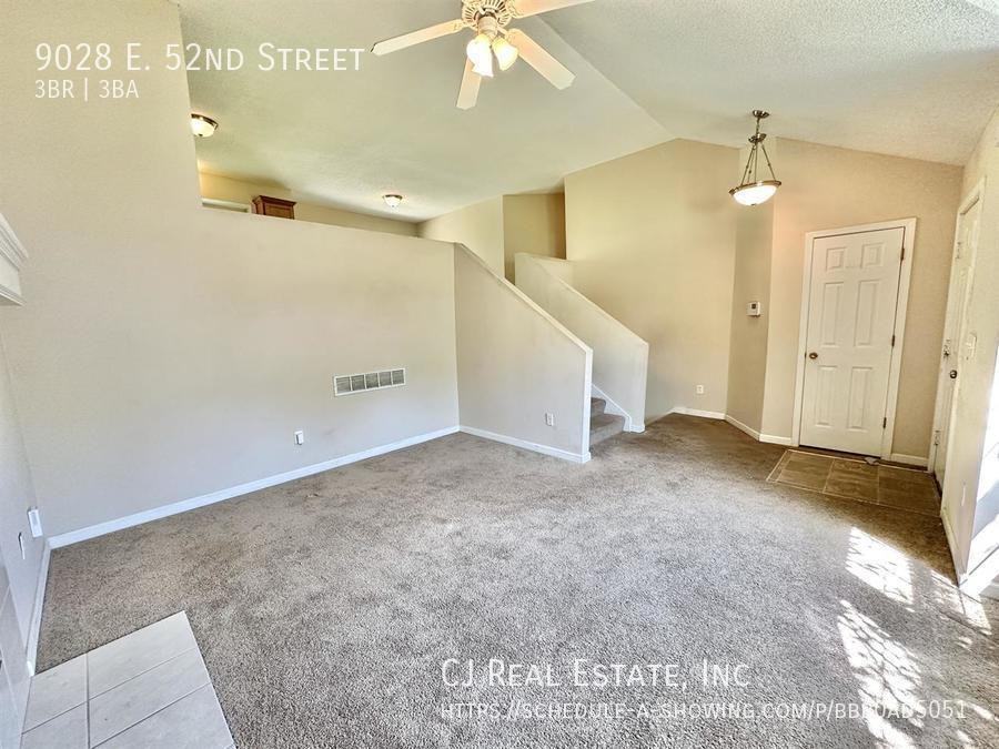 9028 E 52nd St - Photo 3 of 8