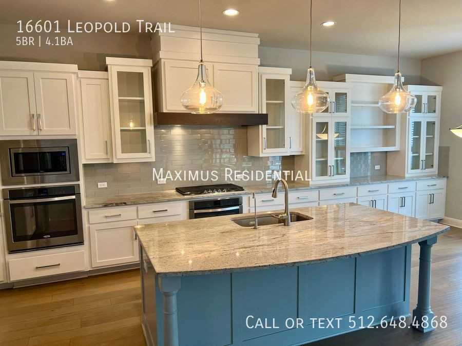 16601 Leopold Trail - Photo 2 of 26