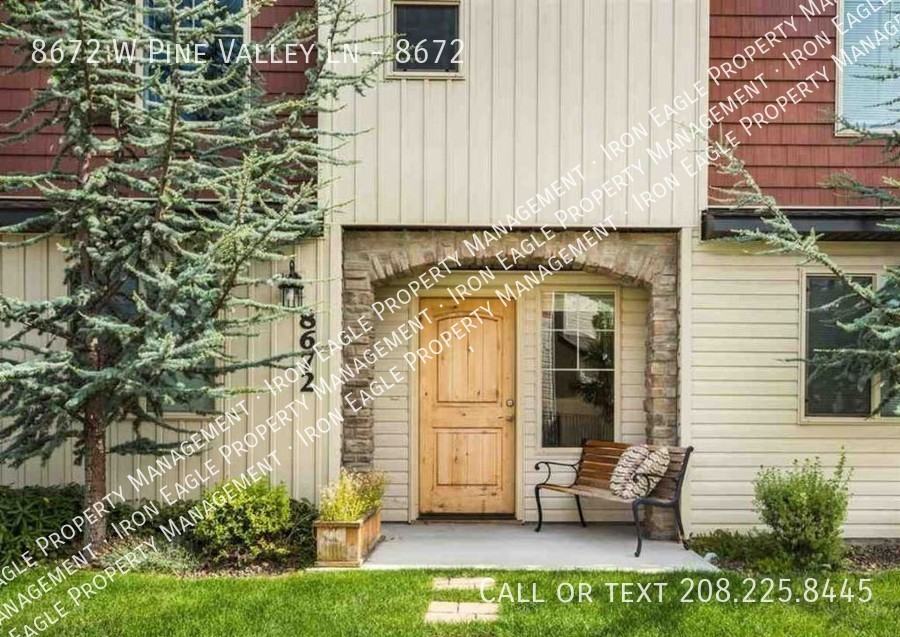 8672 W Pine Valley Ln #8672 - Photo 2 of 20