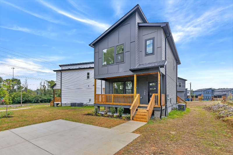 197 Paragon Mills Rd - Photo 2 of 20