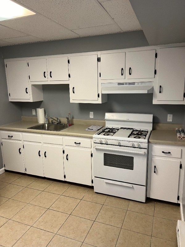 214 W Madison St #1stFL - Photo 2 of 5