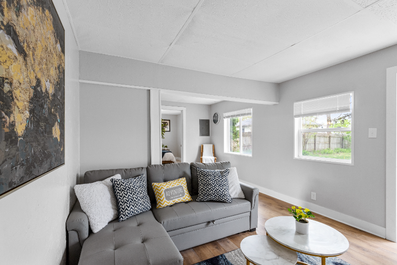 231 Murray St Se - Photo 2 of 29