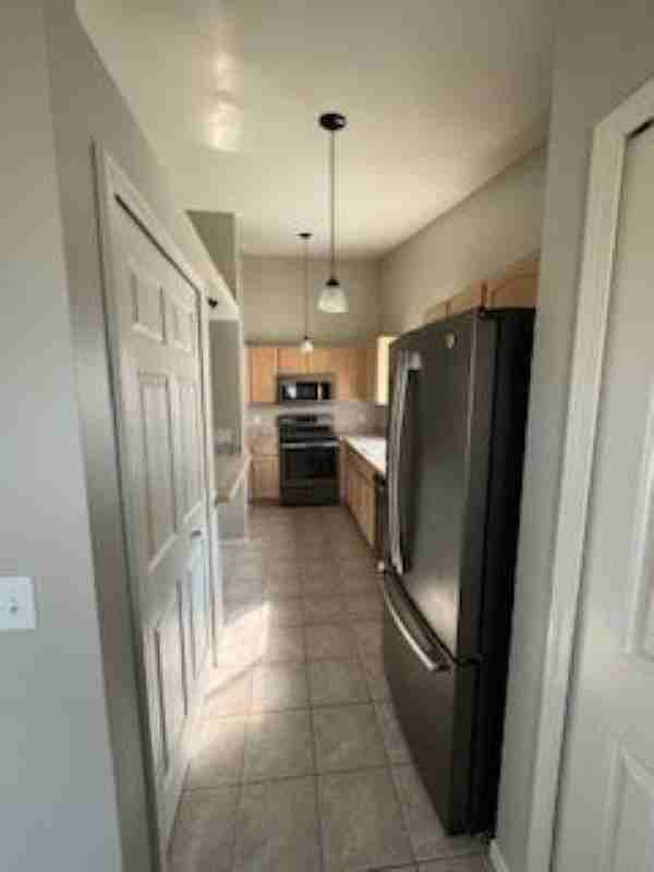 62181 Arlington Cir #6 - Photo 3 of 11