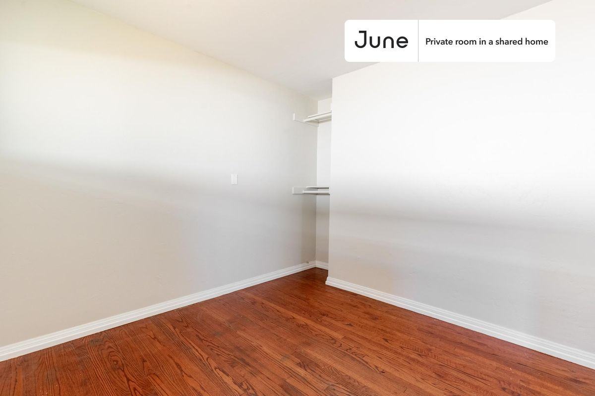 5634 Mary Lane Drive #D - Photo 5 of 21