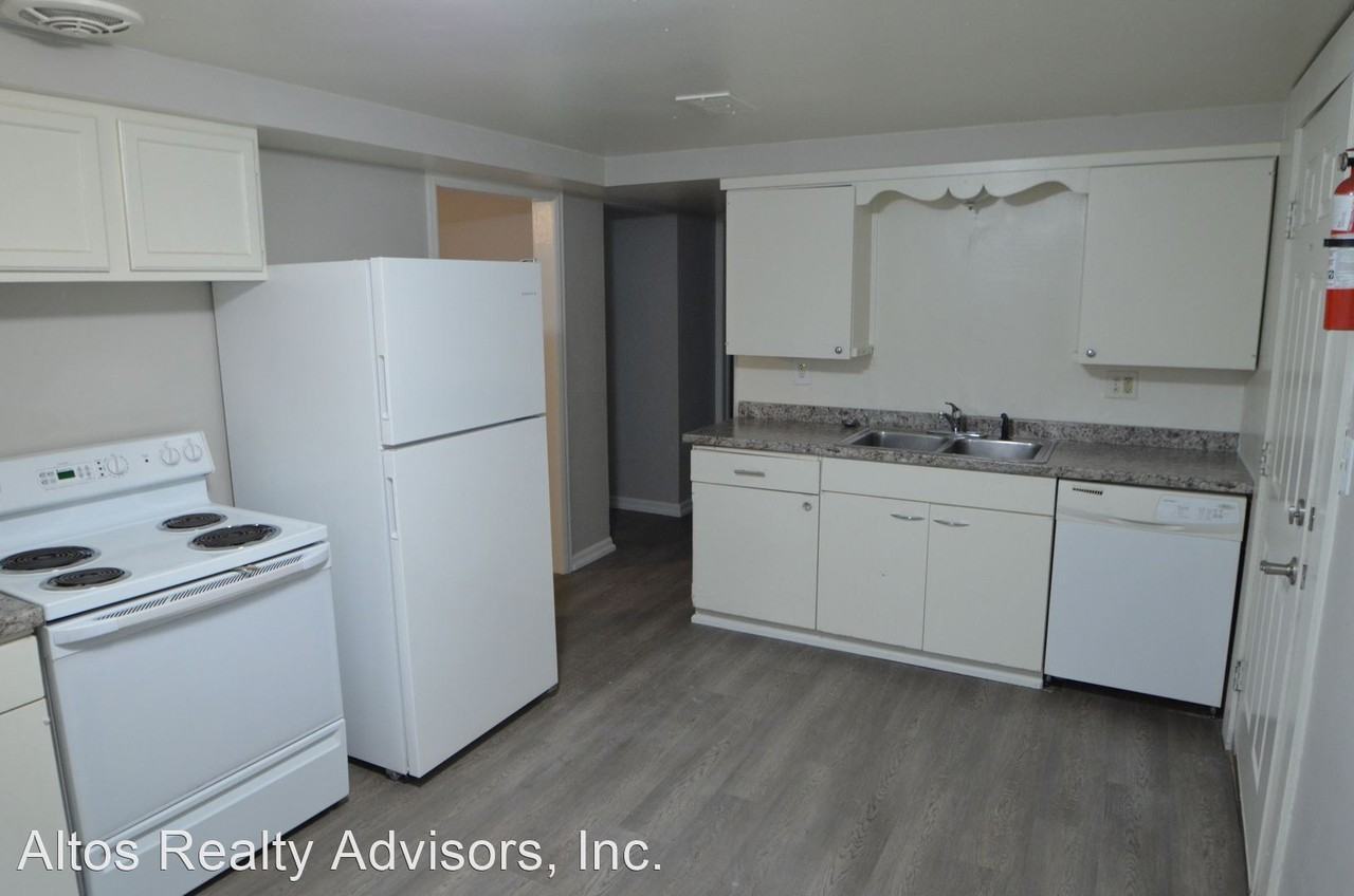 5510 S Elati St - Photo 3 of 8