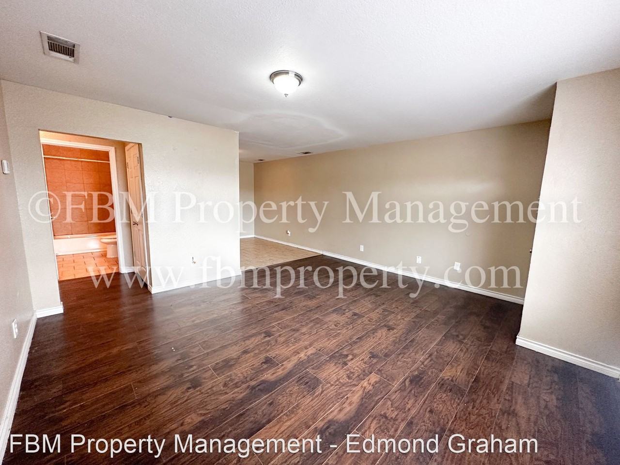 FM 148 - Photo 3 of 14