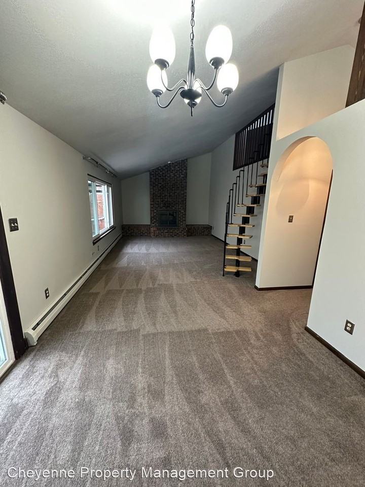 4930 E 13th St - Photo 3 of 12