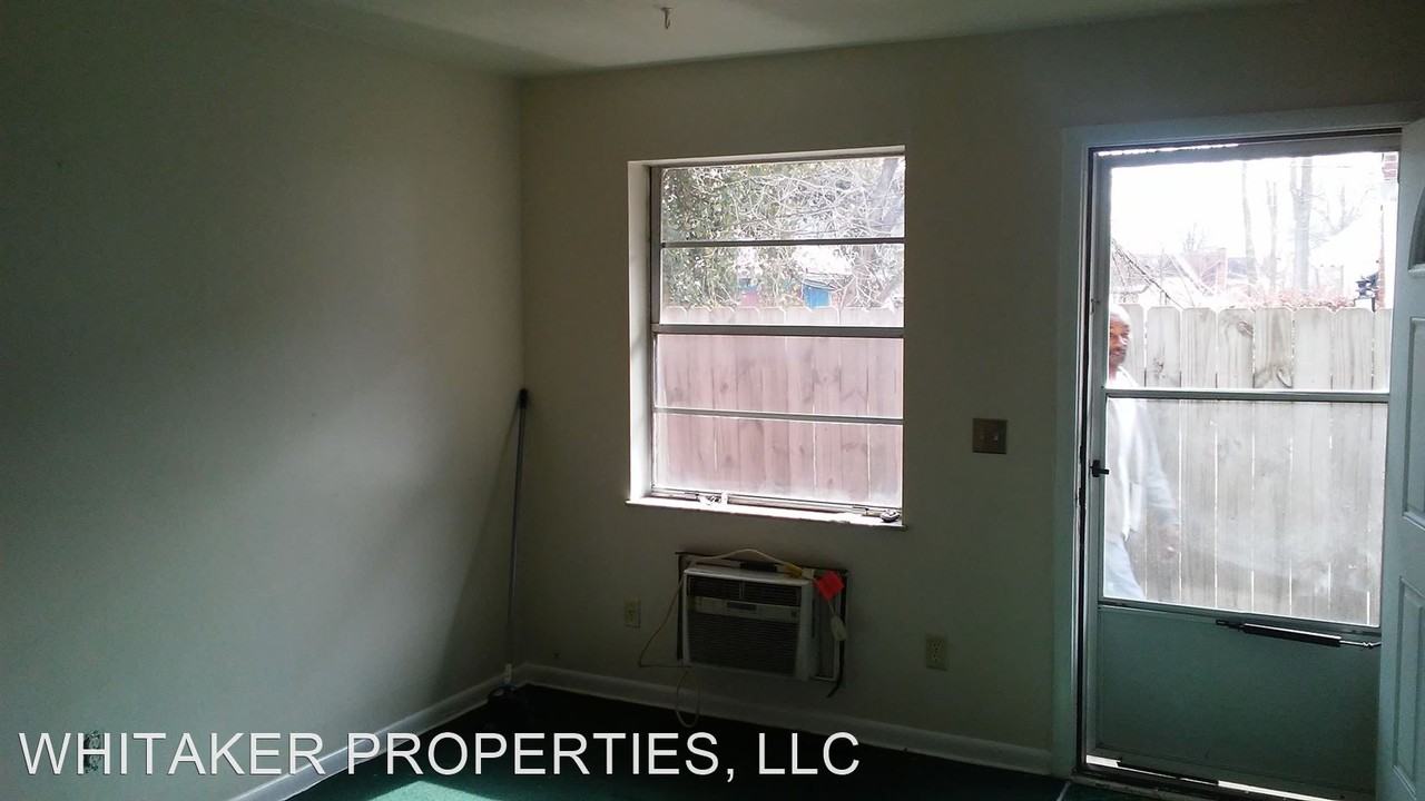 1948 Victoria Ave - Photo 3 of 14