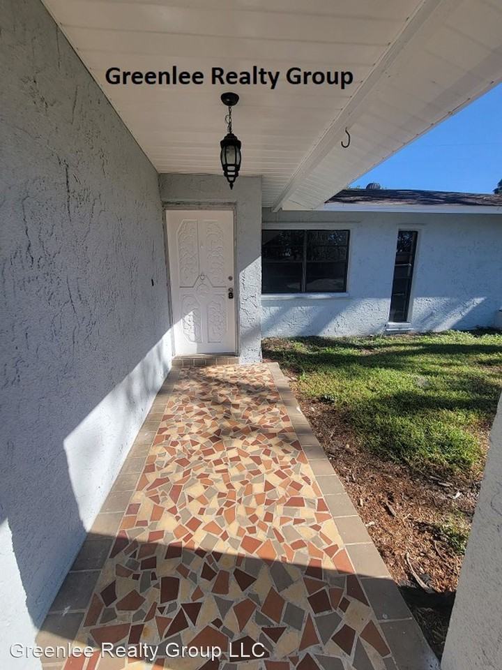 8800 Elm Leaf Ct - Photo 3 of 28