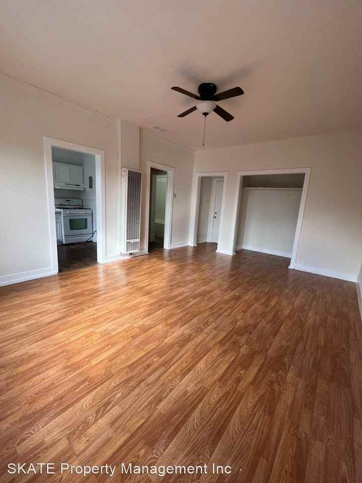 1895 W. Adams Blvd - Photo 2 of 9