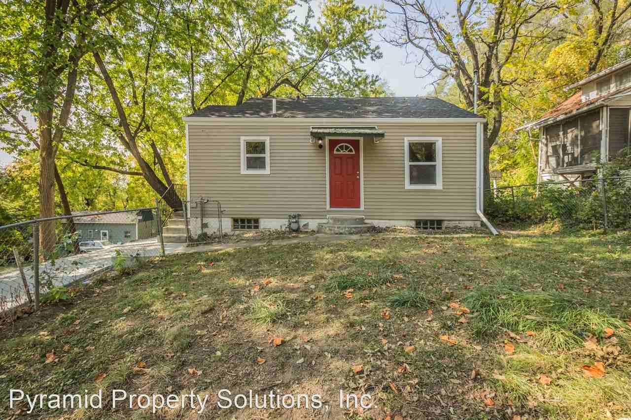 2900 Oxford St, Des Moines, IA 50313 2 Bedroom House for 1,050/month
