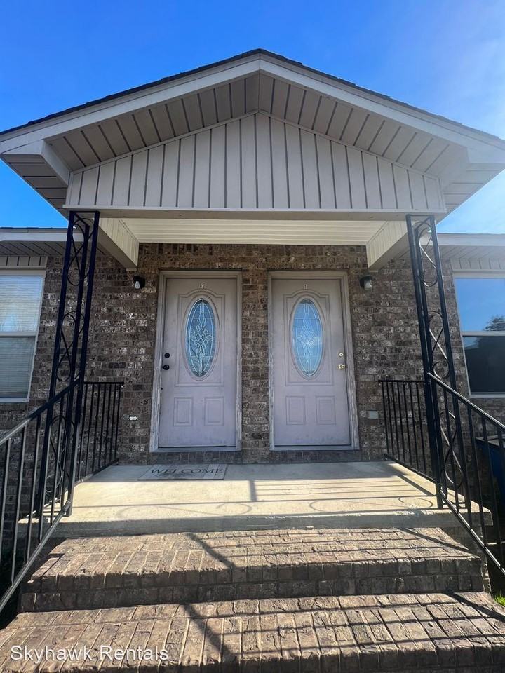 Bo Dr - Photo 3 of 9