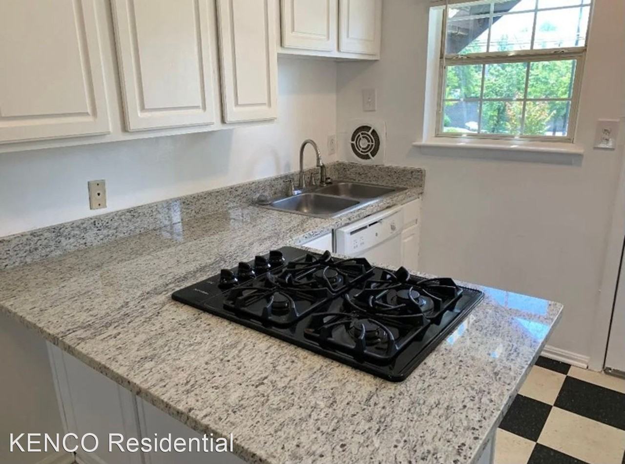 370 Peachtree Hills Avenue NE - Photo 2 of 2