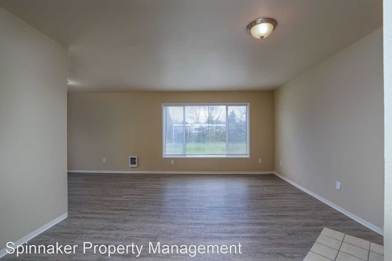 504 4th Ave SE - Photo 2 of 16