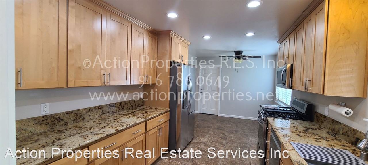 232 Keehner Ave - Photo 3 of 25