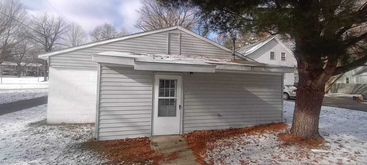 215 Reading Ave - Photo 2 of 2