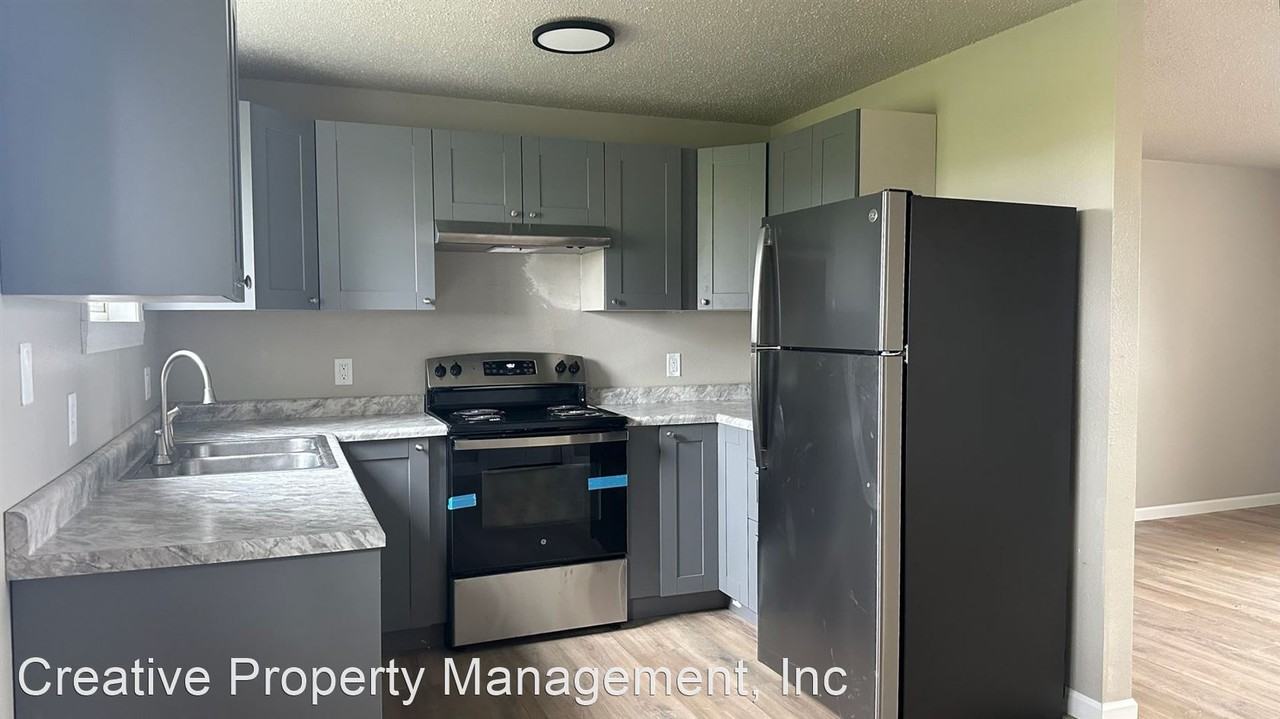 48 Country Road East Side Plaza - Photo 2 of 7