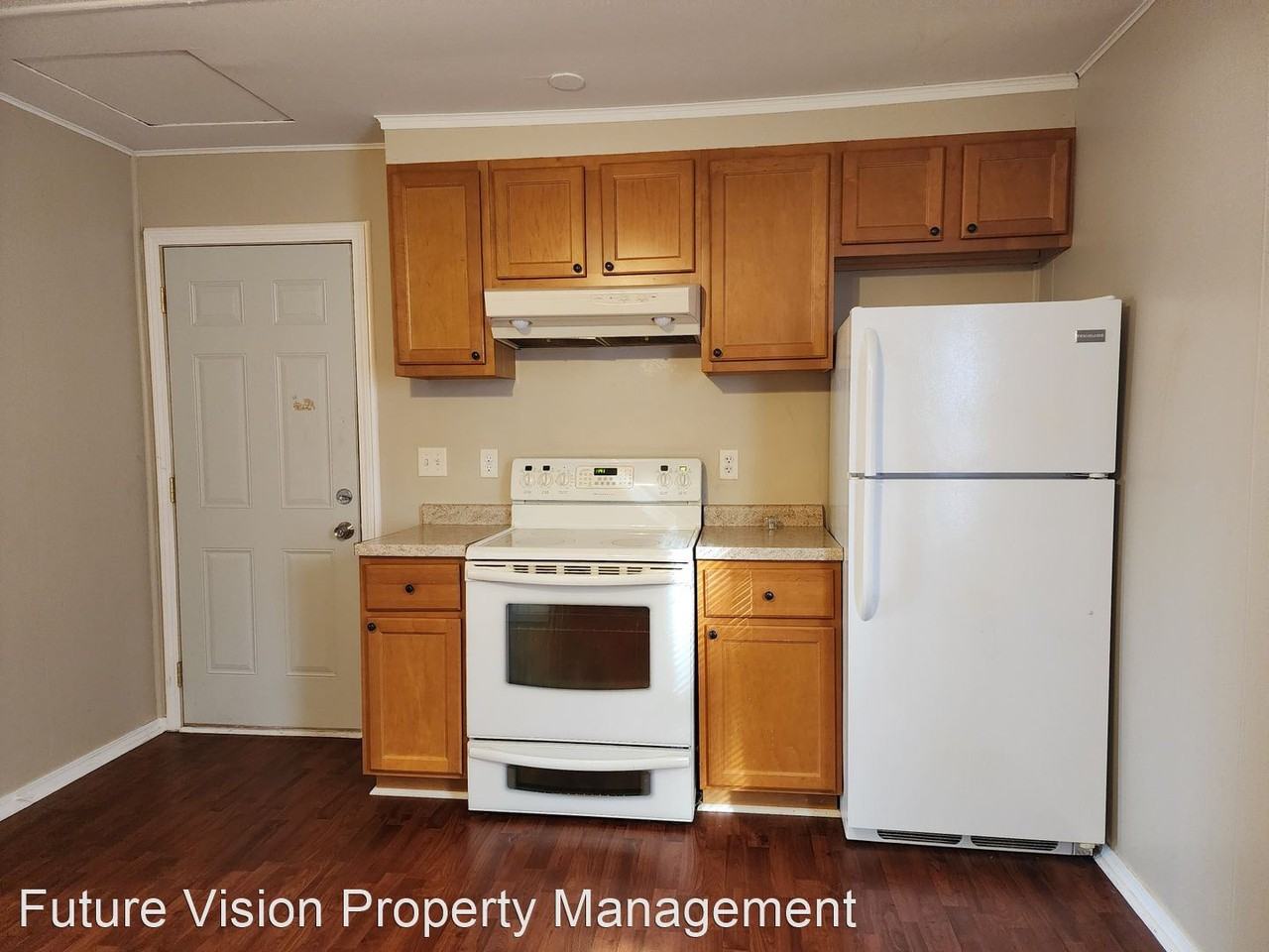 404 S Buchanan St - Photo 3 of 6