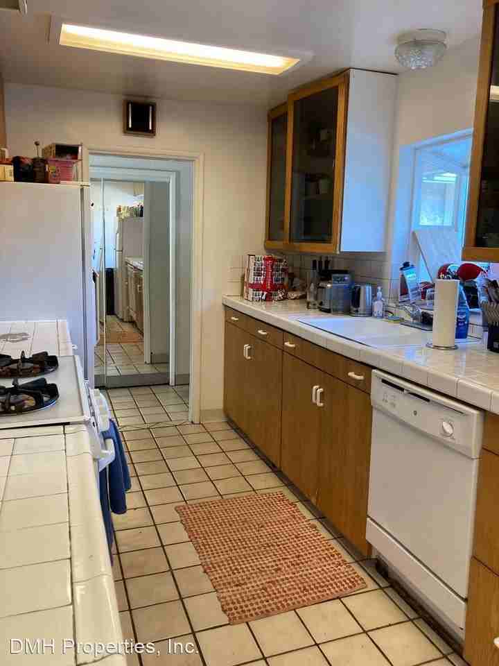6885 Fortuna Rd - Photo 2 of 9