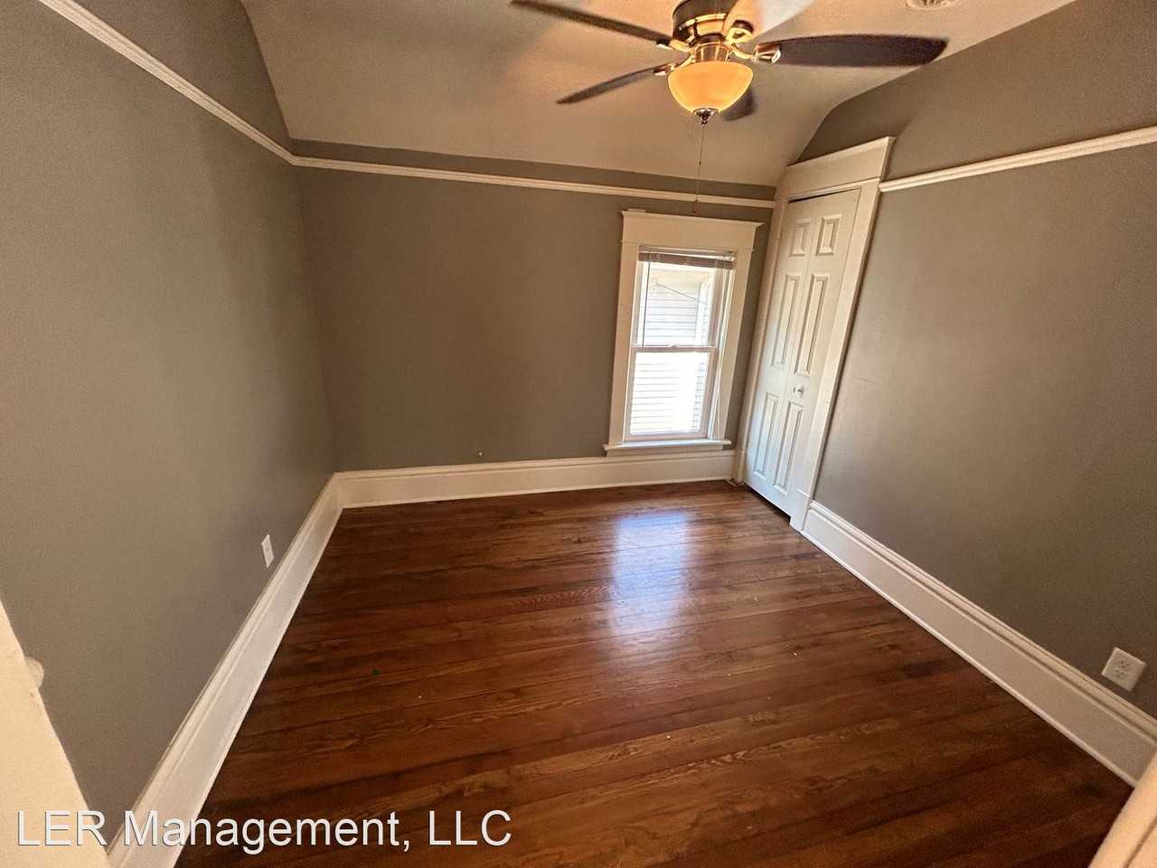 2316 53rd Street - Photo 3 of 11