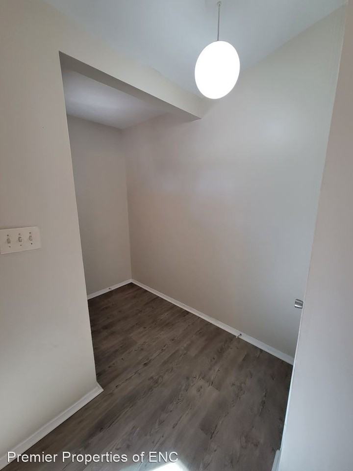 131 Twinwood Dr - Photo 2 of 14