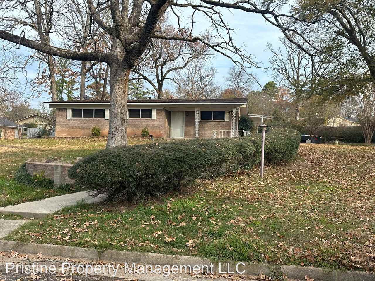 1105 Azalea Dr, Longview, TX 75601 3 Bedroom House for 1,695/month