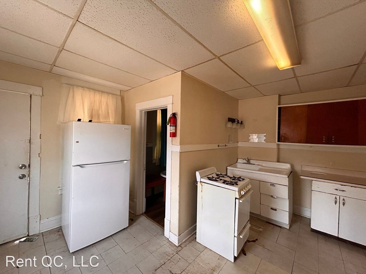 2001 W 6th St - Photo 3 of 9