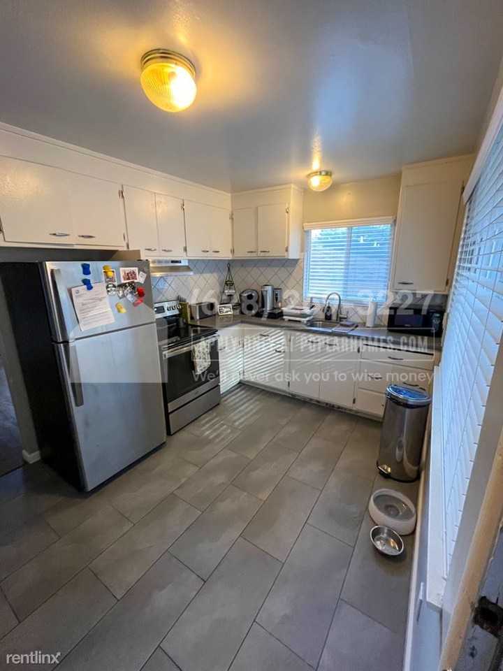 3522 Seminary Ave - Photo 3 of 15