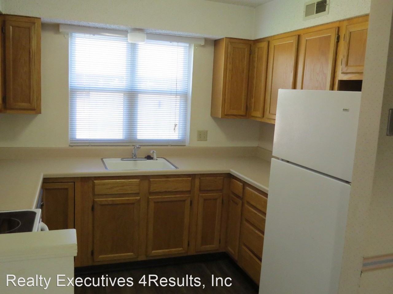 Coventry Apartments - Photo 2 of 17