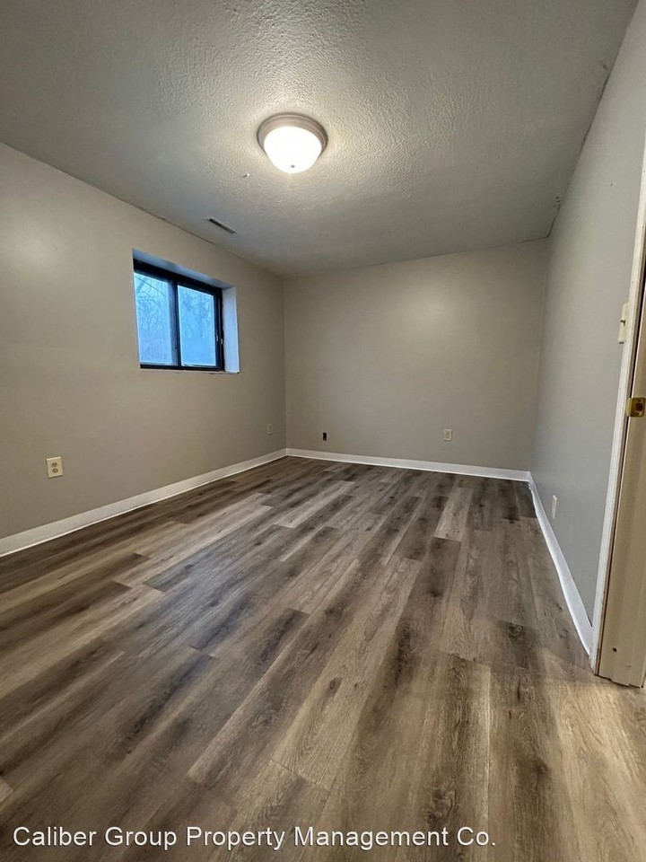 1216 Oleson Rd - Photo 2 of 7