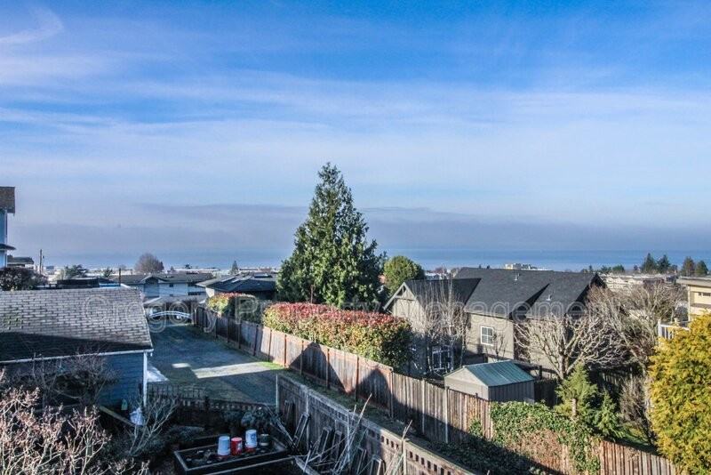 739 Main St - Photo 2 of 42