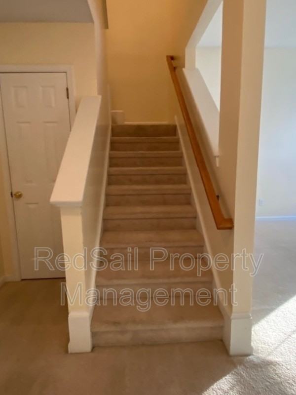 112 Ashton Green Blvd - Photo 3 of 15
