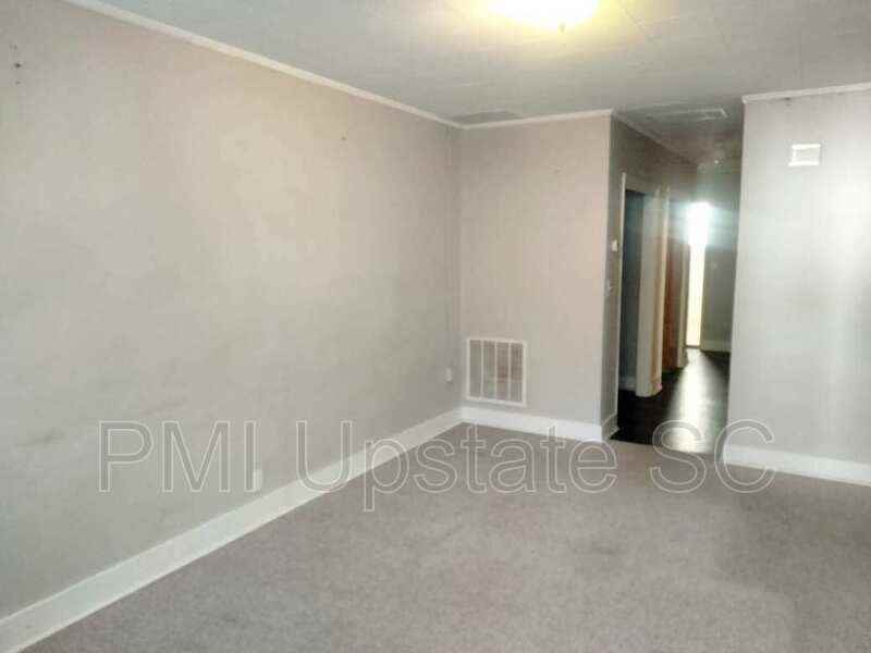 7B Harts Ct - Photo 2 of 9