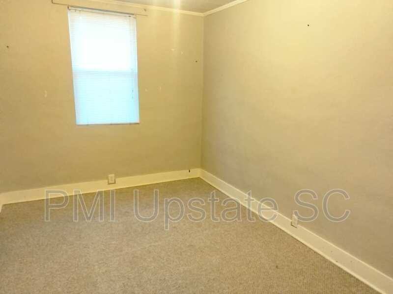 7B Harts Ct - Photo 5 of 9