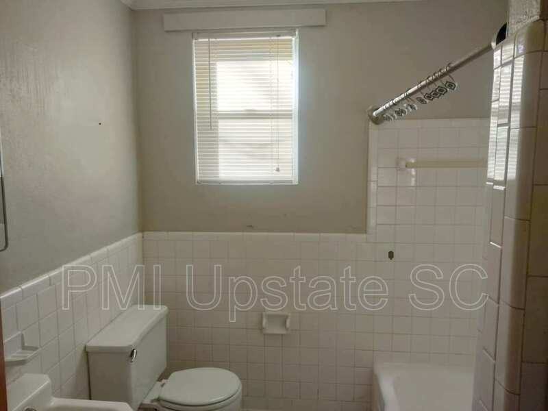 7B Harts Ct - Photo 6 of 9