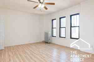 featured image of 515 W Briar Pl #408