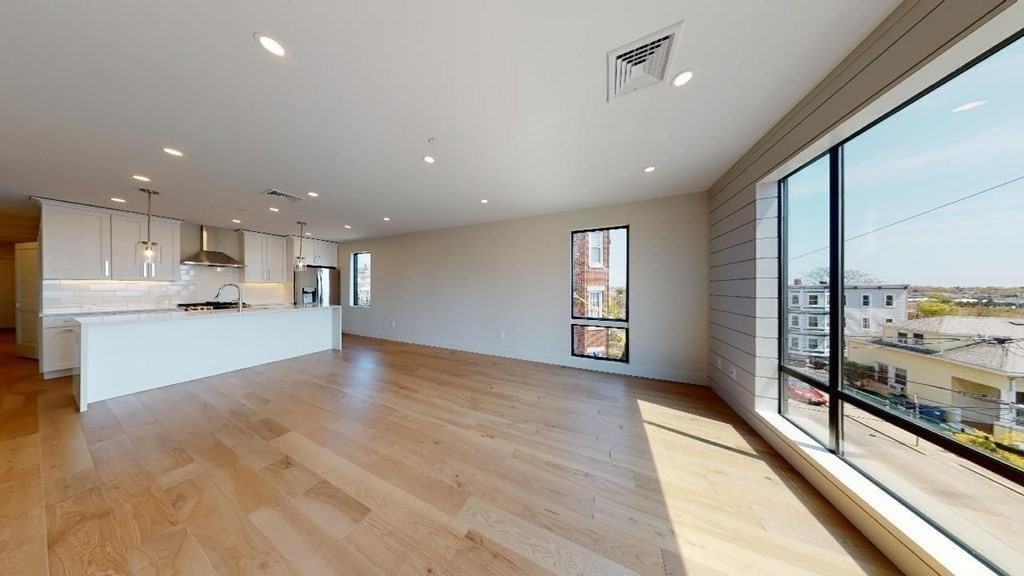 41 Gladstone St #2 - Photo 2 of 14