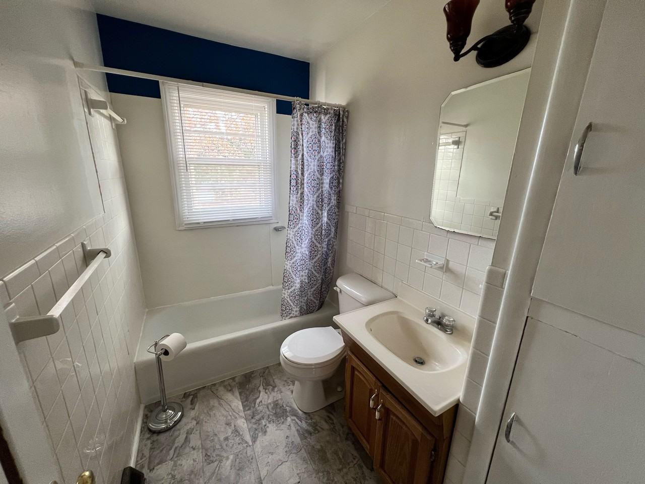 627-629 Laurel - Photo 2 of 5