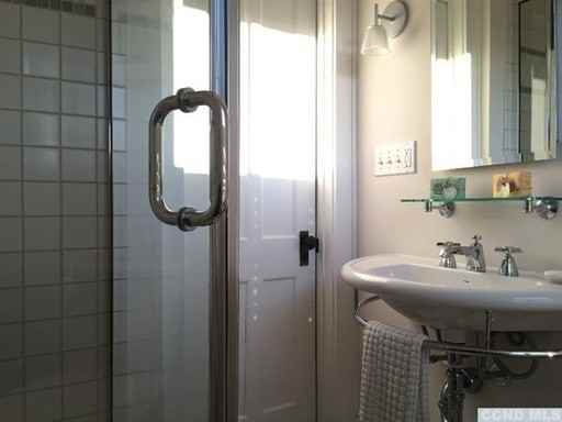 38 Russell Ave - Photo 2 of 25