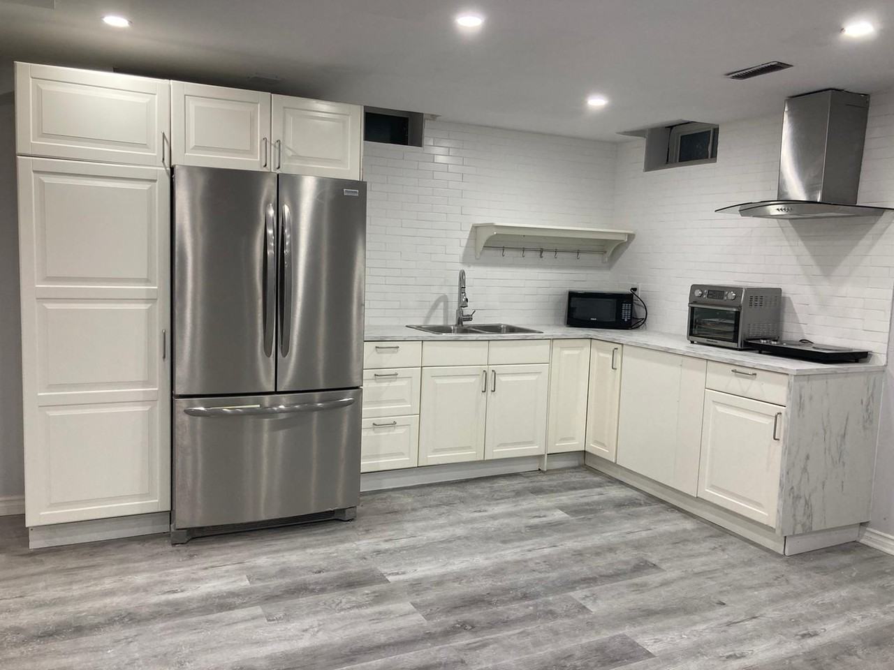 15272 Danby Road - Photo 2 of 16