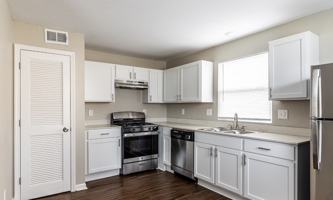 featured image of 13615 White Ave