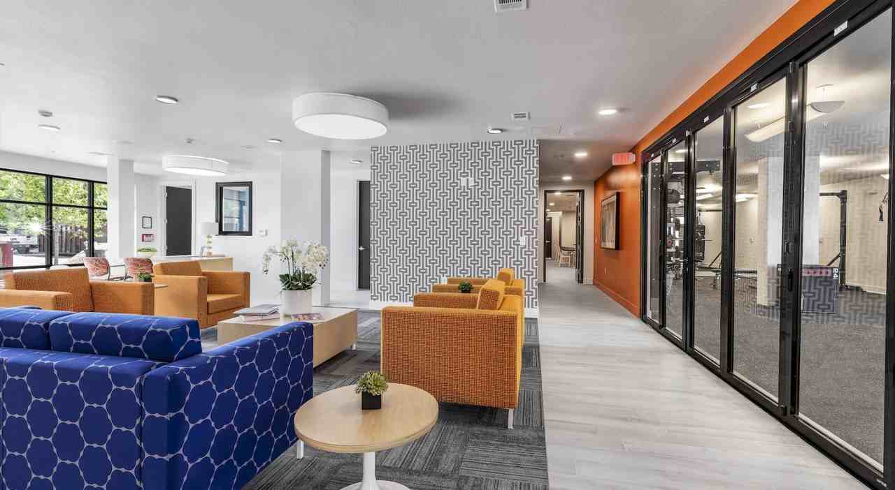 2920 E 17th St #B8-08