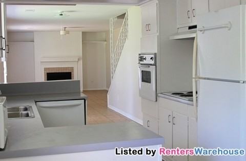 9622 Beverly Hill St - Photo 3 of 15