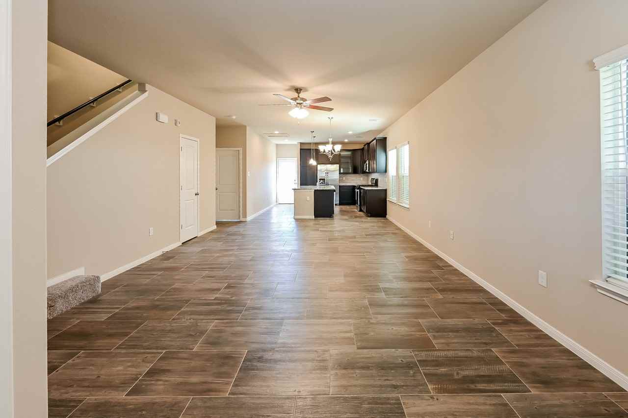 7939 Cypress Country Dr - Photo 7 of 27